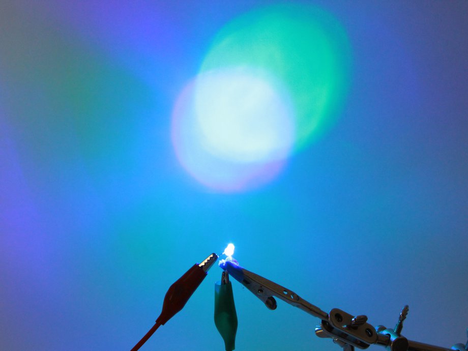 3 mm clear lens RGB LED with fast fade and blink pattern